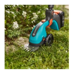 NOWOŚĆ 2026 Akumulatorowe nożyce do cięcia krzewów i brzegów trawnika PowerCut 20/18V P4A - zestaw z trzonkiem i kołami (bez akumulatora)