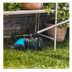 NOWOŚĆ 2026 Akumulatorowe nożyce do cięcia krzewów i brzegów trawnika PowerCut 20/18V P4A - zestaw z trzonkiem i kołami (bez akumulatora)