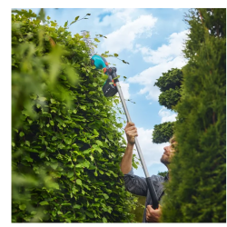 NOWOŚĆ 2026 Akumulatorowe nożyce do cięcia krzewów i brzegów trawnika PowerCut 20/18V P4A - zestaw z trzonkiem i kołami (bez akumulatora)