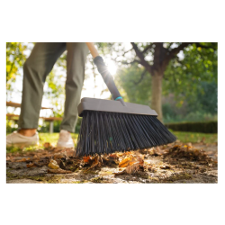 GARDENA PureLine szczotka do zamiatania tarasów FSC 100%, 17313-20 GARDENA PureLine szczotka do zamiatania tarasów FSC 100%, 17313-20